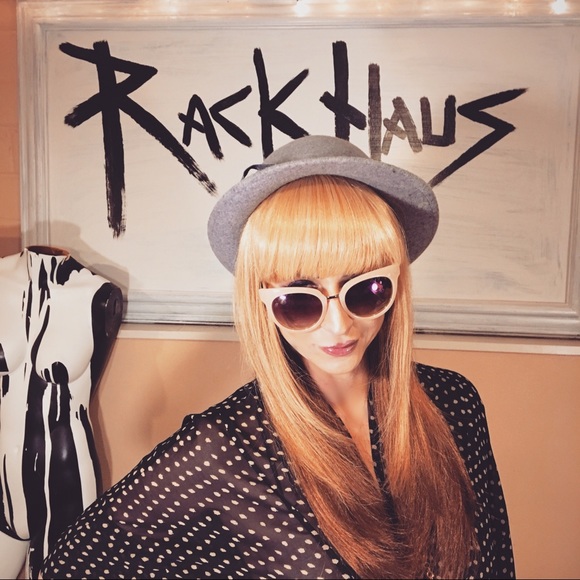 Meet your Posher, Rackhaus - Picture 7 of 8